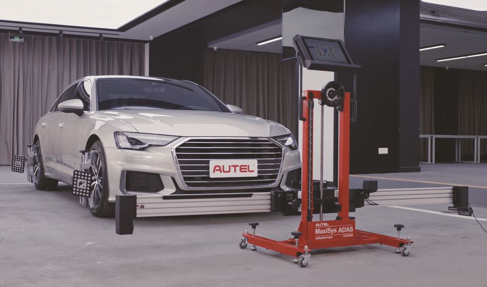 Autel and Collision Repair Education Foundation Donate $162,000 ADAS